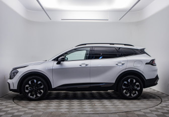 Подержанный автомобиль Kia Sportage 2025 года (8 фото)