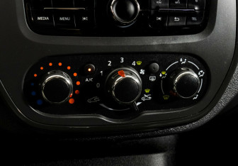 Подержанный автомобиль Renault Kaptur 2018 года (12 фото)