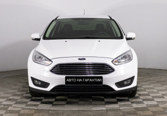 Подержанный автомобиль Ford Focus Sedan 2017 года (2 фото)