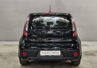 Подержанный автомобиль Kia Soul 2018 года (6 фото)