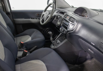 Подержанный автомобиль Hyundai Matrix 2008 года (9 фото)