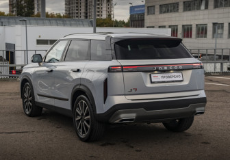 Подержанный автомобиль Jaecoo J7 2023 года (7 фото)