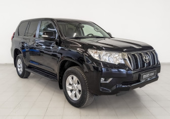 Подержанный автомобиль Toyota Land Cruiser Prado 2021 года (3 фото)