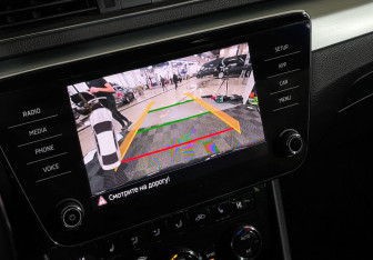 Подержанный автомобиль Skoda Superb Liftback 2018 года (15 фото)