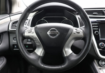 Подержанный автомобиль Nissan Murano Suv 2020 года (17 фото)