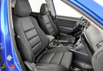 Подержанный автомобиль Mazda CX-5 2013 года (23 фото)