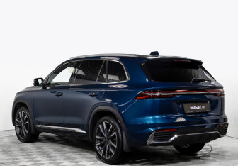 Подержанный автомобиль Geely Monjaro 2023 года (5 фото)