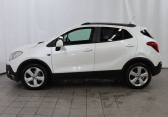 Подержанный автомобиль Opel Mokka 2013 года (8 фото)
