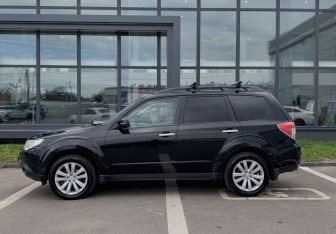 Подержанный автомобиль Subaru Forester Suv 2011 года (4 фото)