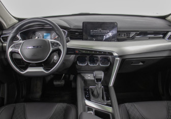 Подержанный автомобиль BAIC X35 2023 года (13 фото)