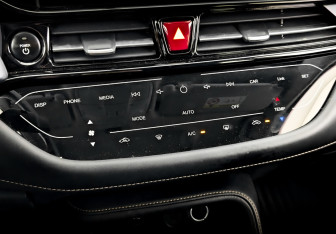 Подержанный автомобиль Москвич 3е 2023 года (26 фото)