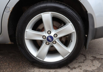 Подержанный автомобиль Ford S-MAX 2006 года (9 фото)