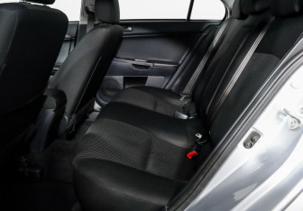 Подержанный автомобиль Mitsubishi Lancer Sedan 2014 года (11 фото)