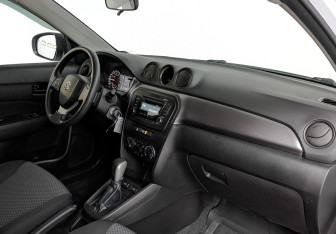 Подержанный автомобиль Suzuki Vitara 2021 года (13 фото)