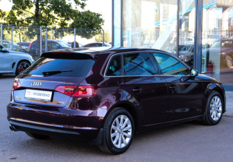 Подержанный автомобиль Audi A3 Hatchback 2014 года (4 фото)