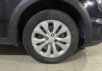 Подержанный автомобиль Kia Rio Hatchback 2021 года (11 фото)