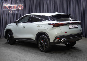 Подержанный автомобиль Omoda C5 2024 года (7 фото)