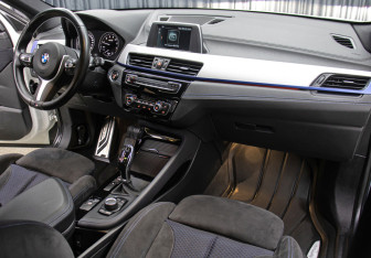 Подержанный автомобиль BMW X2 2019 года (11 фото)