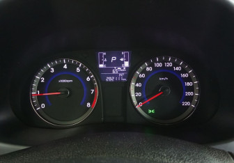 Подержанный автомобиль Hyundai Solaris Sedan 2014 года (13 фото)