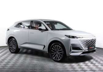 Подержанный автомобиль Changan UNI-K 2024 года (3 фото)