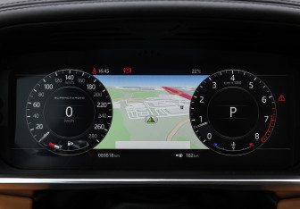 Подержанный автомобиль Land Rover Range Rover 2018 года (13 фото)