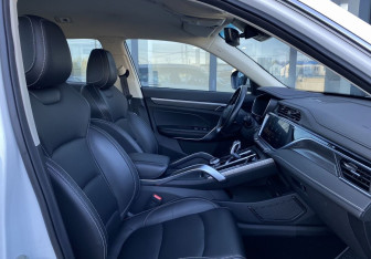 Подержанный автомобиль Geely Atlas Pro 2022 года (23 фото)