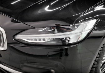 Подержанный автомобиль Volvo S90 2021 года (17 фото)
