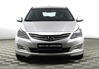 Подержанный автомобиль Hyundai Solaris Hatchback 2016 года (2 фото)