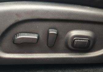 Подержанный автомобиль Infiniti QX60 2016 года (20 фото)