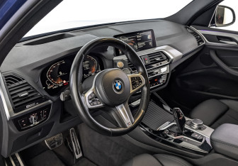 Подержанный автомобиль BMW X3 2020 года (15 фото)