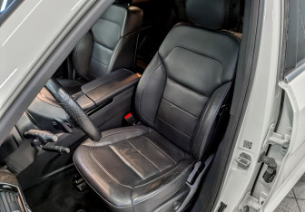 Подержанный автомобиль Mercedes-Benz GLE 2016 года (20 фото)