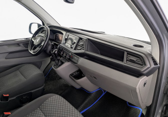 Подержанный автомобиль Volkswagen Caravelle 2020 года (11 фото)