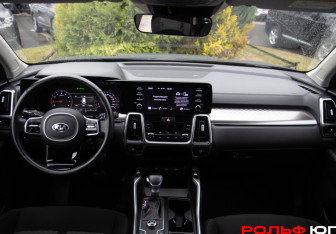 Подержанный автомобиль Kia Sorento 2021 года (12 фото)
