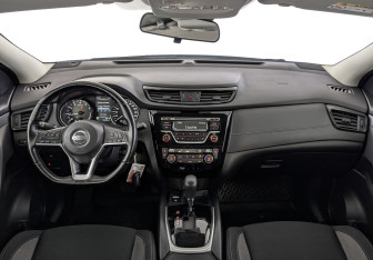 Подержанный автомобиль Nissan Qashqai 2021 года (14 фото)