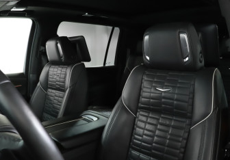 Подержанный автомобиль Cadillac Escalade Suv 2021 года (17 фото)