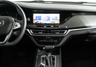 Подержанный автомобиль Changan CS35PLUS 2019 года (8 фото)