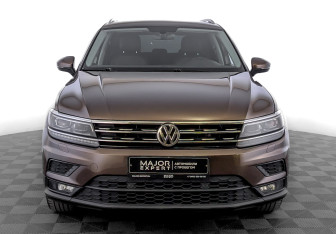 Подержанный автомобиль Volkswagen Tiguan 2018 года (2 фото)