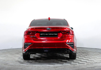 Подержанный автомобиль Kia Cerato Sedan 2021 года (4 фото)