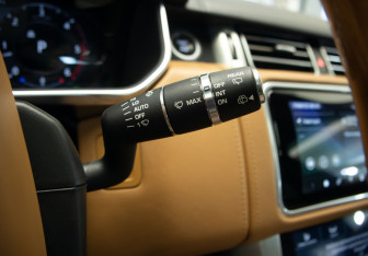 Подержанный автомобиль Land Rover Range Rover 2019 года (16 фото)