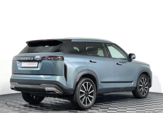 Подержанный автомобиль Jaecoo J7 2024 года (5 фото)