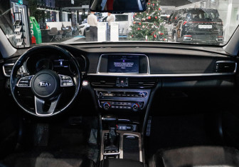 Подержанный автомобиль Kia Optima Wagon 2019 года (12 фото)