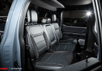 Новый Ford F-150 2023 (15 фото)