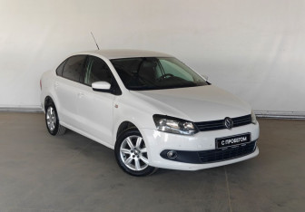 Подержанный автомобиль Volkswagen Polo Sedan 2012 года (3 фото)