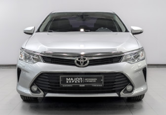 Подержанный автомобиль Toyota Camry Sedan 2016 года (2 фото)