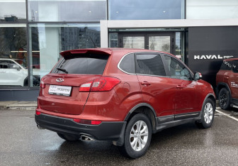 Подержанный автомобиль Chery Tiggo 5 2014 года (5 фото)