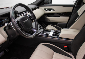 Подержанный автомобиль Land Rover Range Rover Velar 2017 года (10 фото)