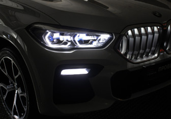 Подержанный автомобиль BMW X6 2020 года (26 фото)