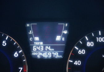 Подержанный автомобиль Hyundai Solaris Sedan 2011 года (14 фото)
