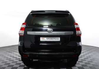 Подержанный автомобиль Toyota Land Cruiser Prado 2013 года (6 фото)