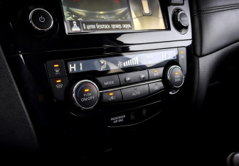 Подержанный автомобиль Nissan X-Trail 2019 года (28 фото)